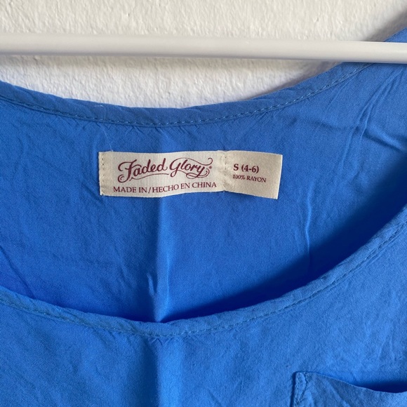 Faded glory blue tank top size small w/frontpocket - Picture 4 of 5